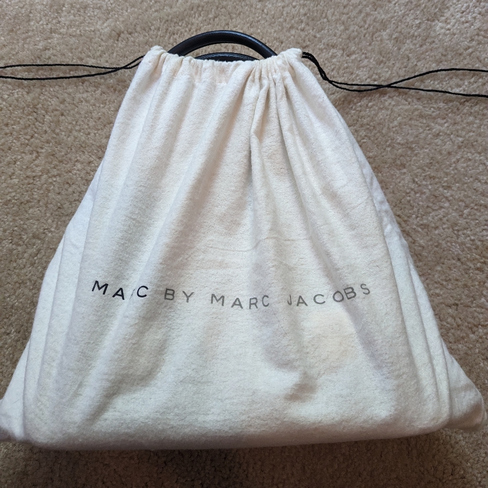 Marc Jacobs Black Leather Shoulder Bag